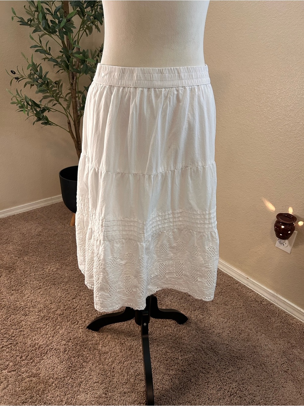 Studio West White Cotton Lined Skirt Embroidered Boho Tiered Midi